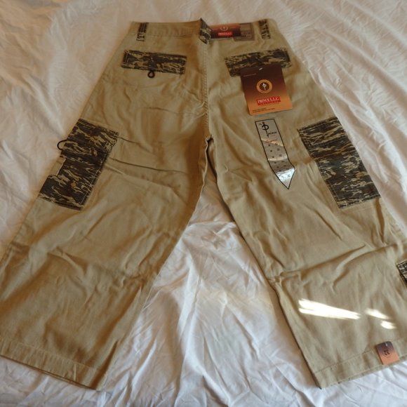Prince LLC Original Mens Camo Long Cargo Shorts - Picture 4 of 11